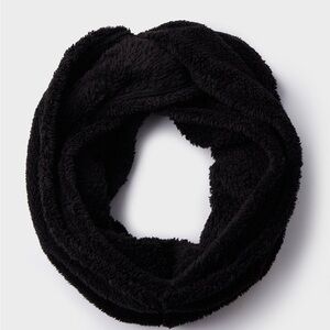 NEW! Black 32 Degrees Soft Sherpa Infinity Scarf